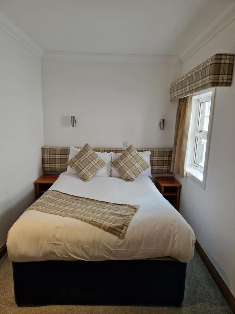 Loch Long Hotel Arrochar Exteriör bild