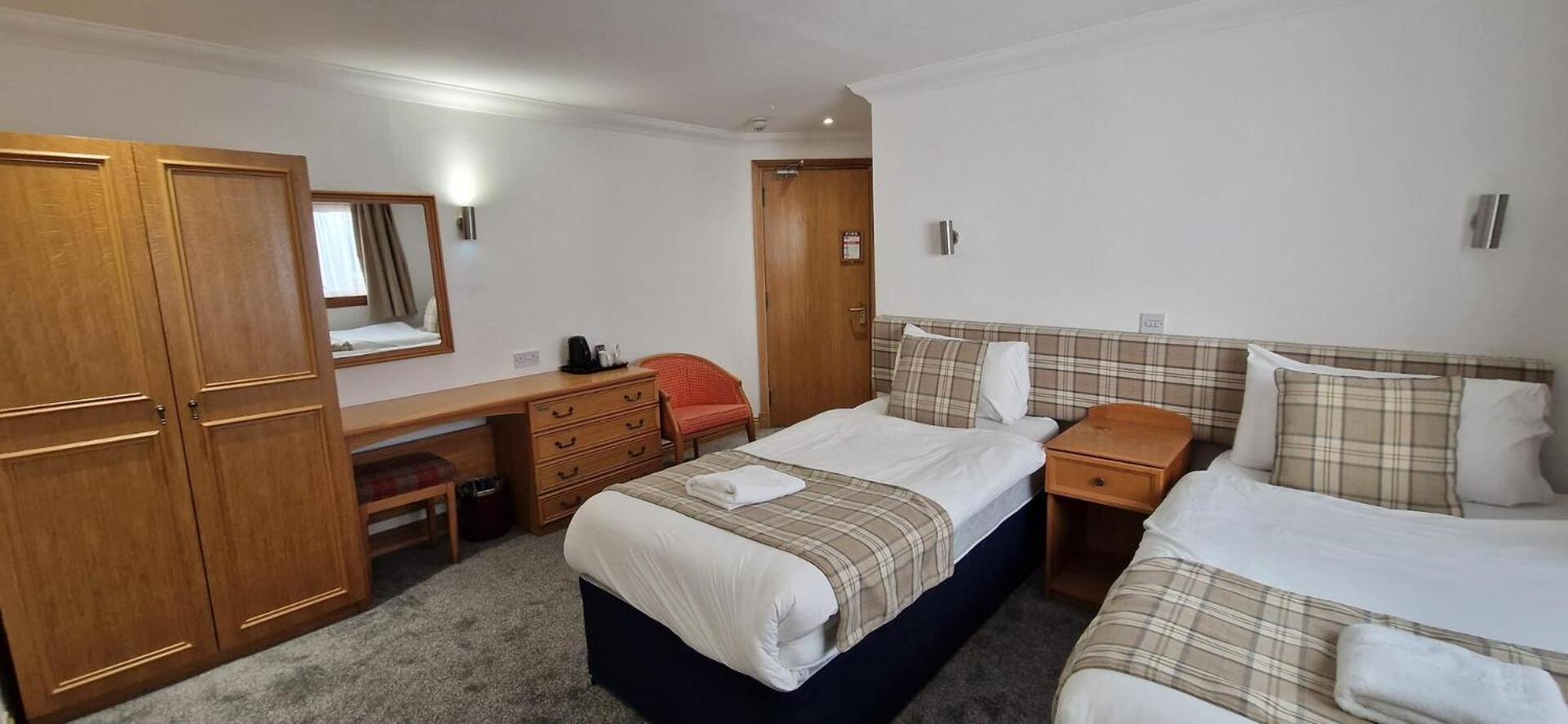 Loch Long Hotel Arrochar Exteriör bild